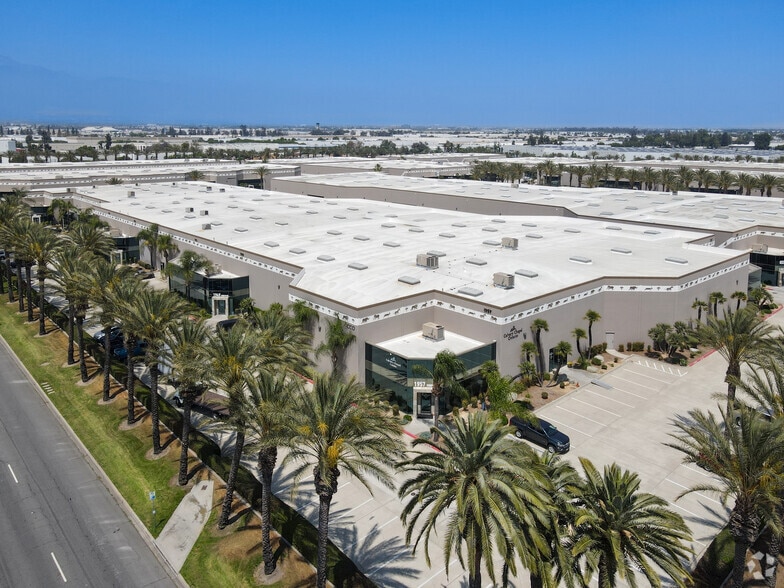 More Photos Of 1917-1957 S Vineyard Ave, Ontario Warehouse For Lease