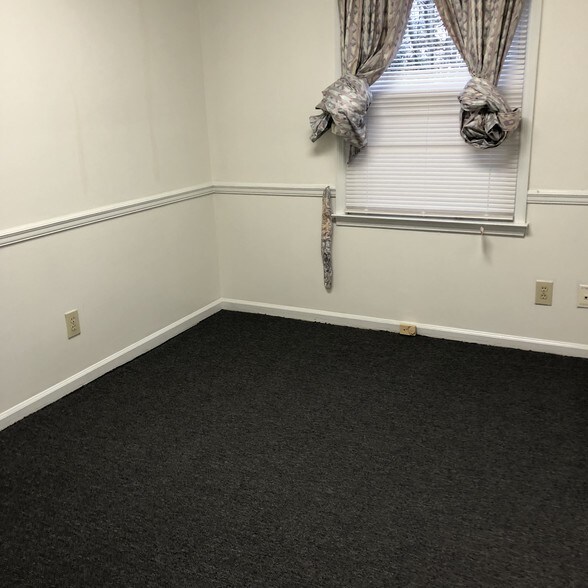 More Photos Of 2175 Highpoint Rd, Snellville Coworking Space