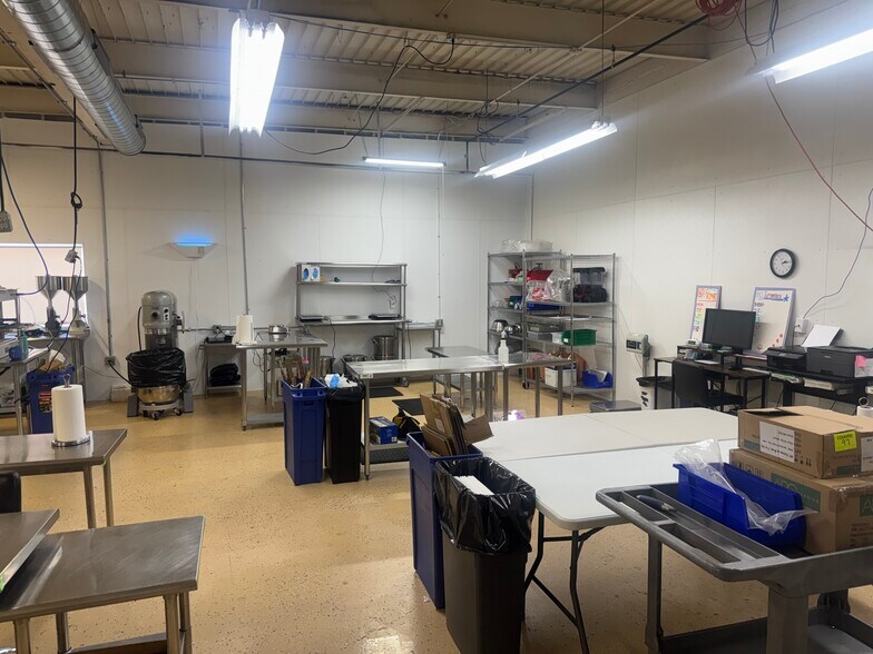 More Photos Of 20 Frederick St, Plymouth Warehouse For Lease