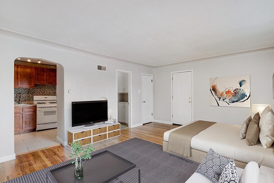 More Photos Of 5218-5220 W 25th Ave, Edgewater Apartments For Sale