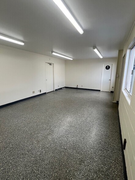 More Photos Of 10332 Rush St, El Monte Warehouse For Lease