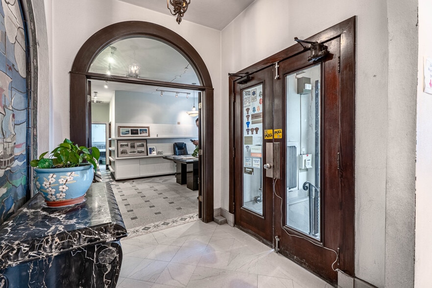 More Photos Of 1085 E Delavan Ave, Buffalo Warehouse For Sale