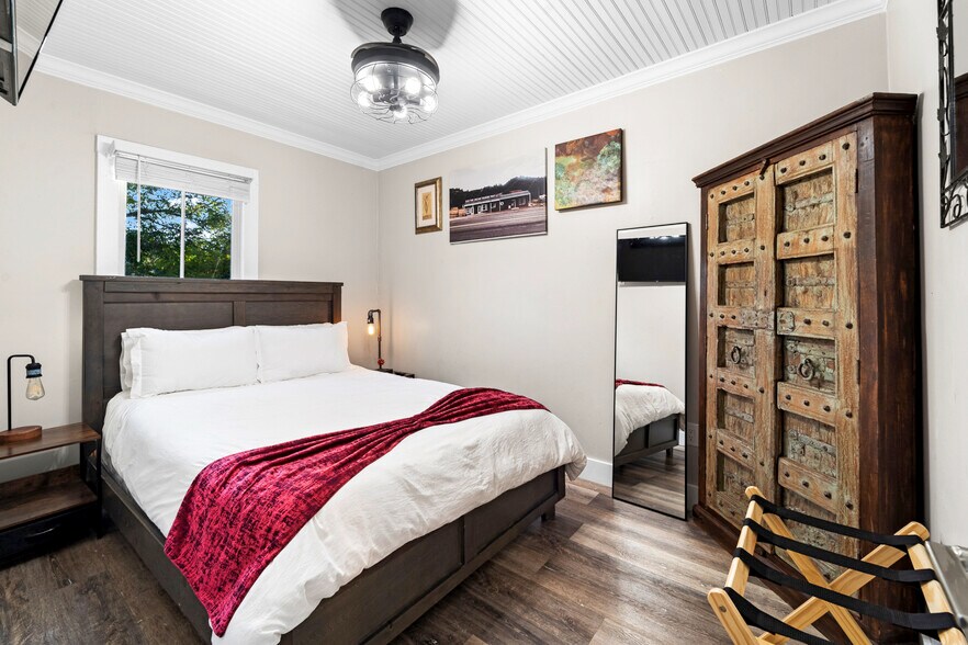 More Photos Of , Julian Unknown For Sale