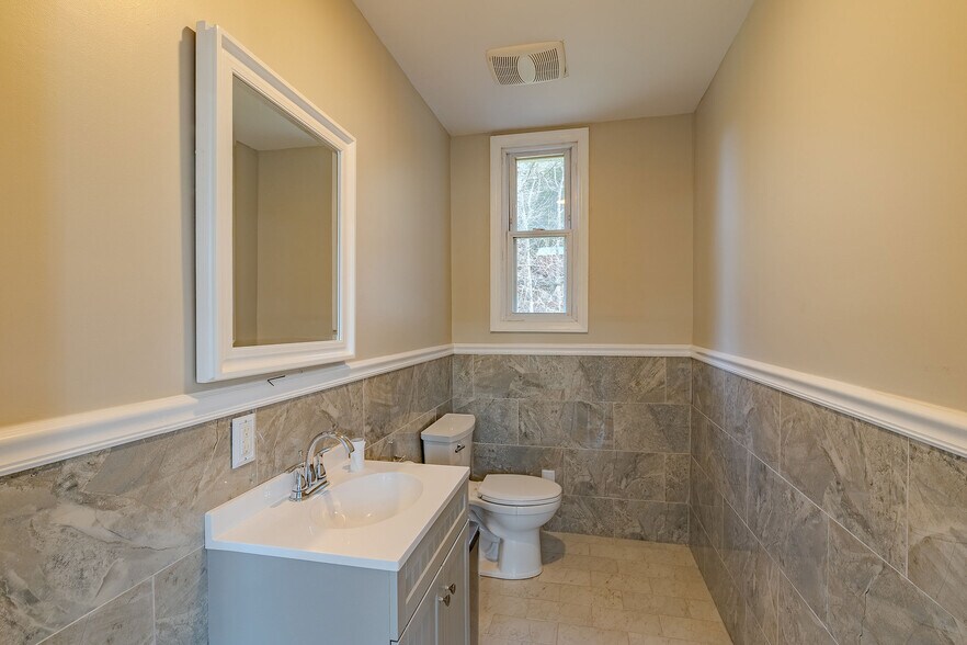 More Photos Of 12 Scenic Rd, Fries General Retail For Sale