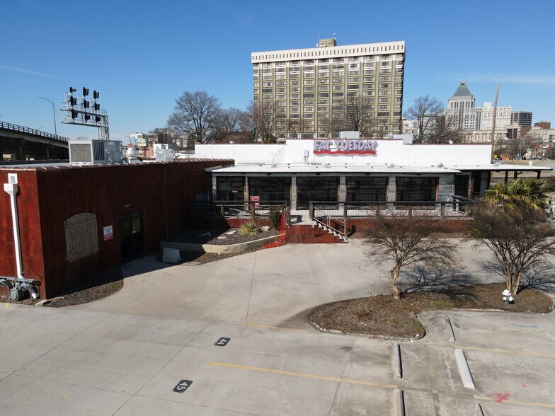 More Photos Of 120 Barnhardt St, Greensboro Restaurant For Lease
