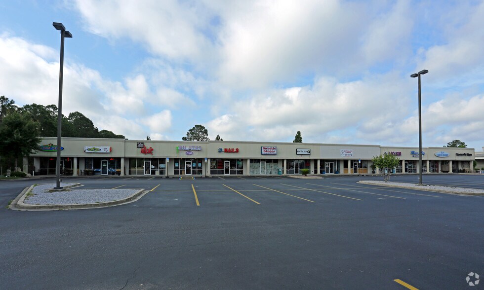 More Photos Of 3475-3501 Gulf Breeze Pky, Gulf Breeze Storefront Retail Office For Sale