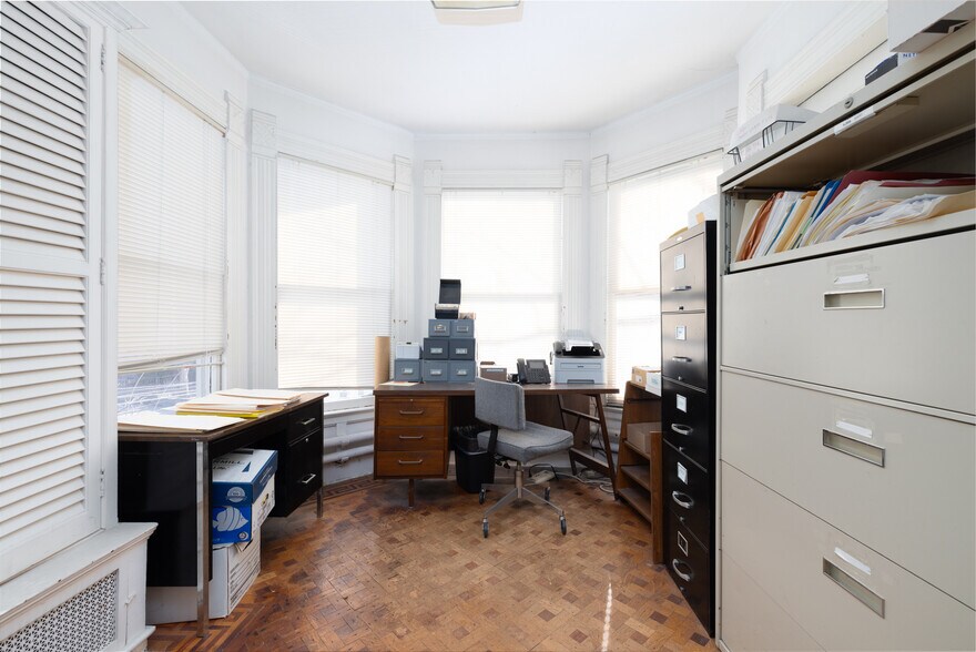 More Photos Of 59 Central Ave, Waterbury Office For Sale