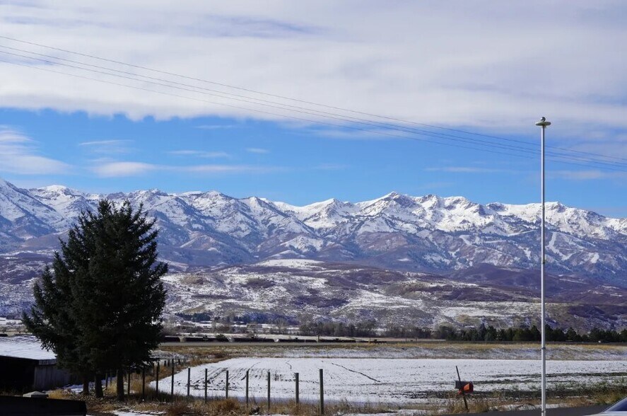 More Photos Of 1550 W Old Highway Rd, Morgan Restaurant For Sale