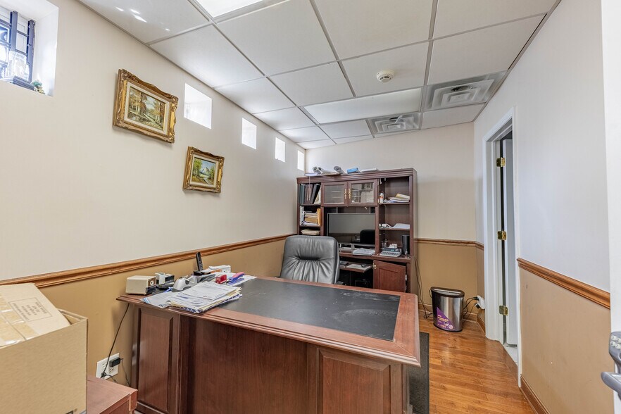 More Photos Of 13039 S Division St, Blue Island Manufacturing For Sale