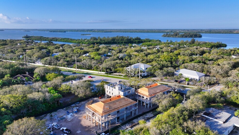 More Photos Of 916 Turtle Cove Ln, Vero Beach Office For Lease