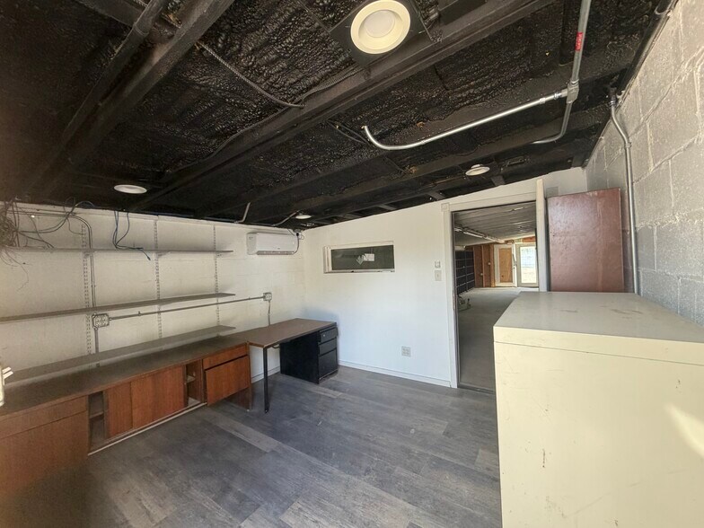 More Photos Of 418 Vine St, San Antonio Office Residential For Sale