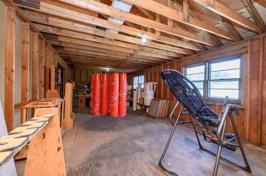 More Photos Of 2001 NJ-35, South Amboy Freestanding For Sale