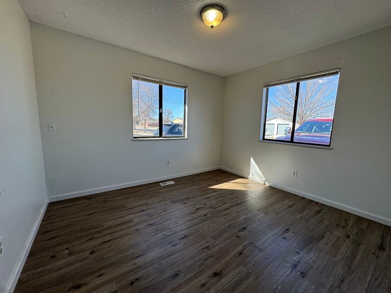 More Photos Of 2045 Bunting Ave, Grand Junction Apartments For Sale