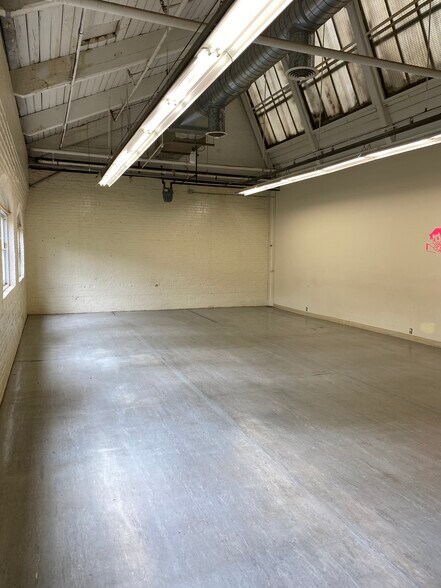 More Photos Of 90 S Park St, Willimantic Warehouse For Lease