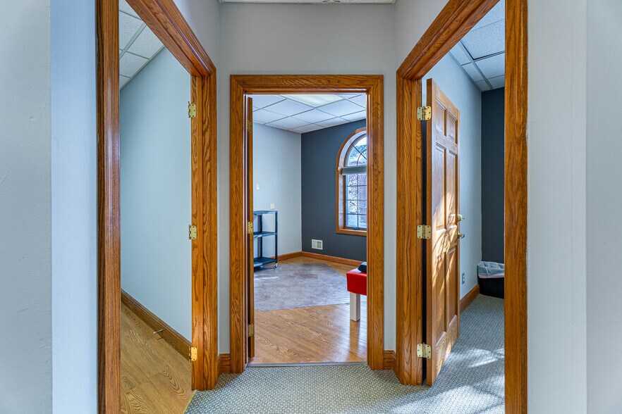 More Photos Of 6490 Main St, Buffalo Medical For Lease