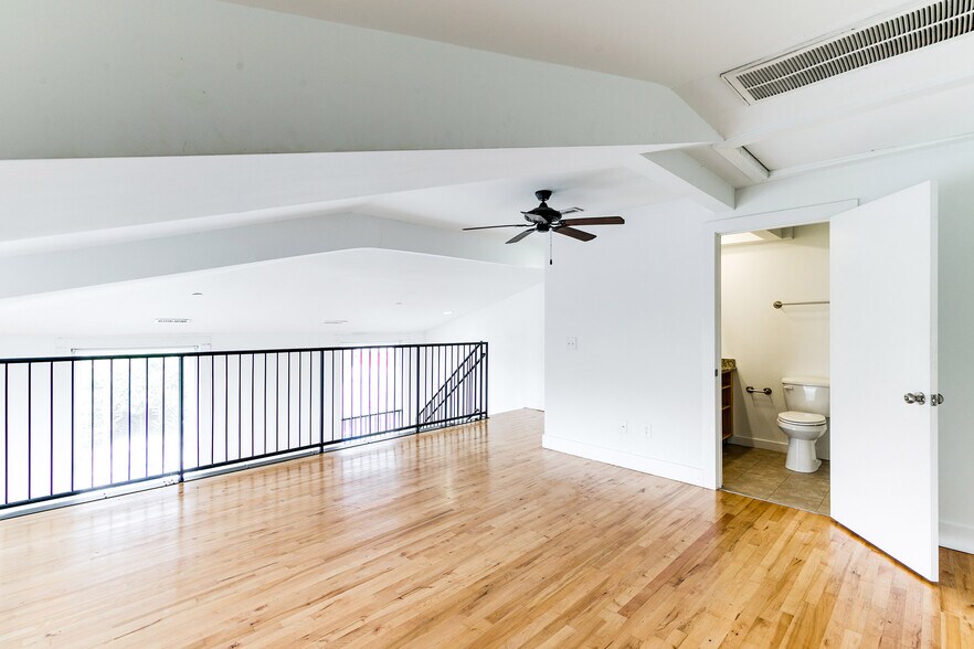 More Photos Of 141 E Wythe St, Petersburg Apartments For Sale