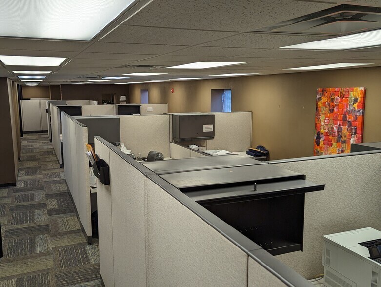 More Photos Of 222 W Main St, Belleville Medical For Sale