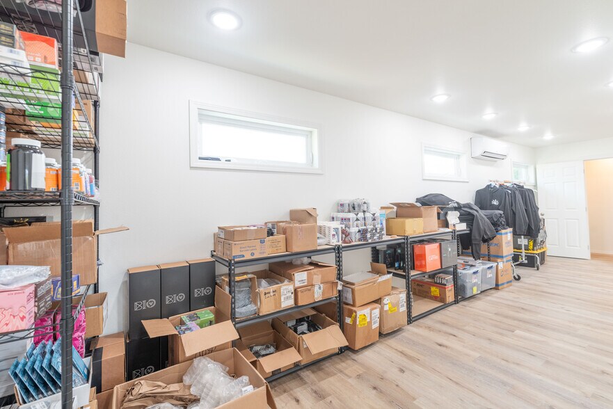 More Photos Of 7196/7198/7204 North Tongass Hwy, Ketchikan General Retail For Sale