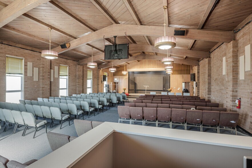 More Photos Of 4677 Tompkins Ave, Oakland Religious Facility For Sale