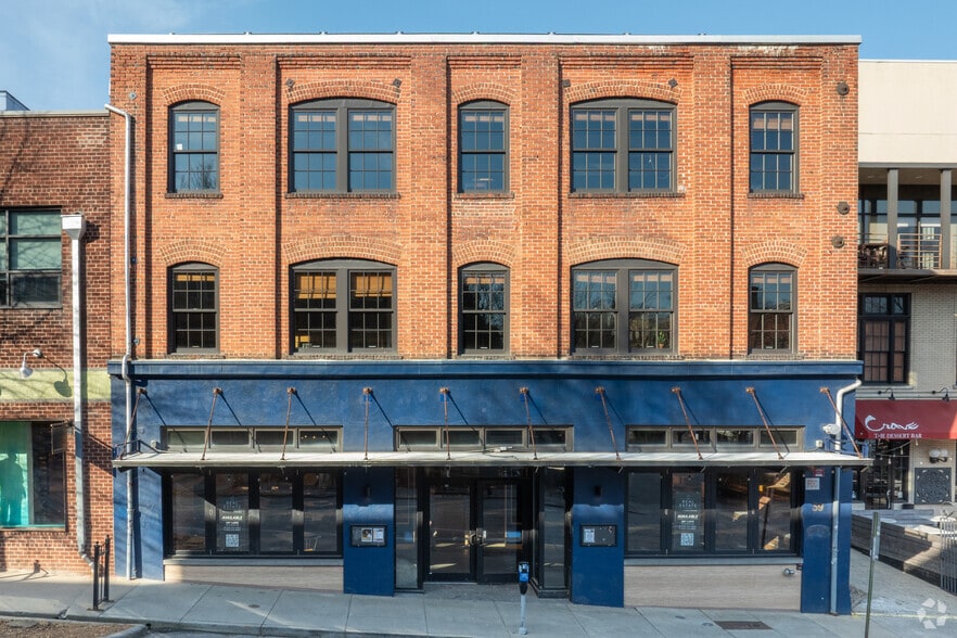 More Photos Of 39 N Lexington Ave, Asheville Storefront Retail Office For Sale