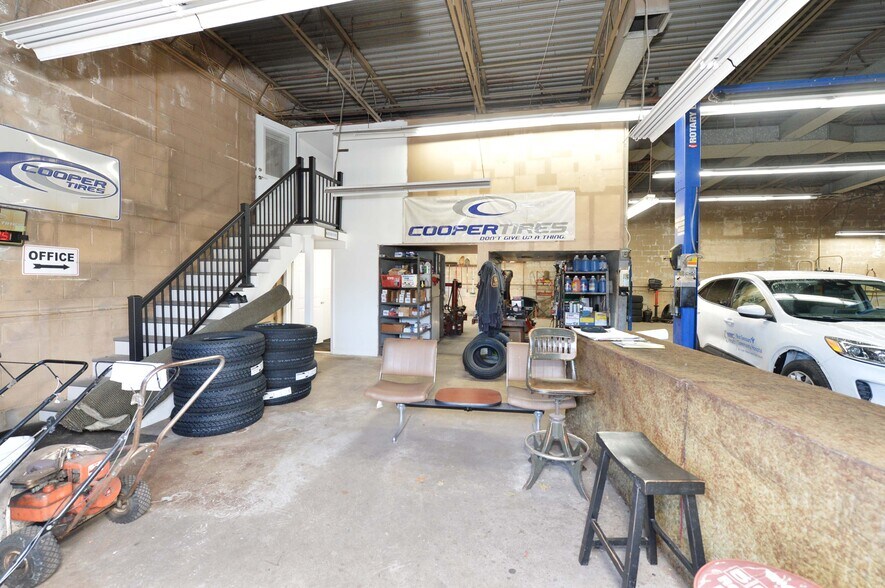 More Photos Of 20 Franklin Tpke, Mahwah Industrial For Lease