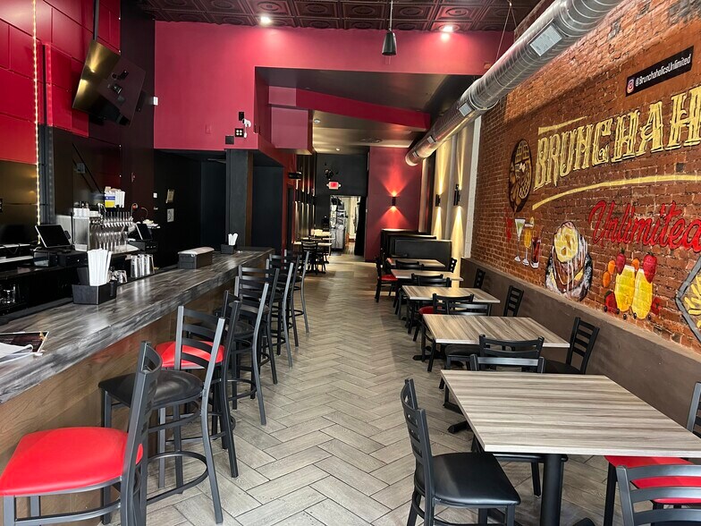 More Photos Of 38-40 S 19th St, Philadelphia Restaurant For Lease