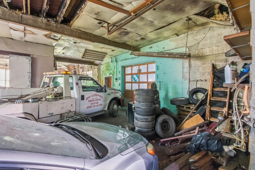More Photos Of 344 Indian Ave, Bridgeton Auto Repair For Sale