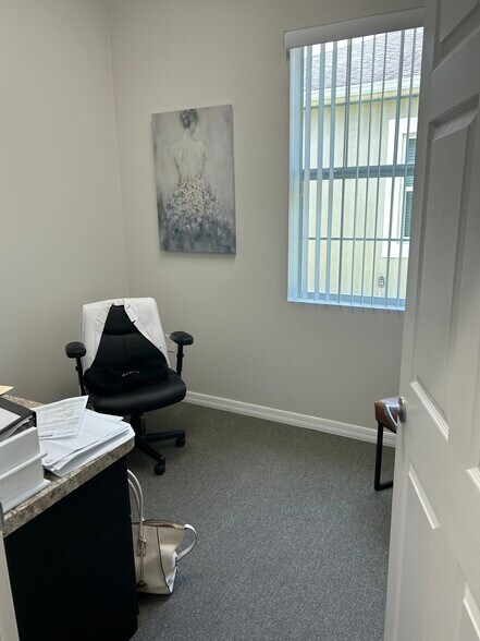 More Photos Of 17718 Hunting Bow Cir, Lutz Medical For Sale