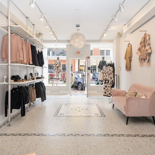 More Photos Of 50 Greenwich Ave, Greenwich General Retail For Lease