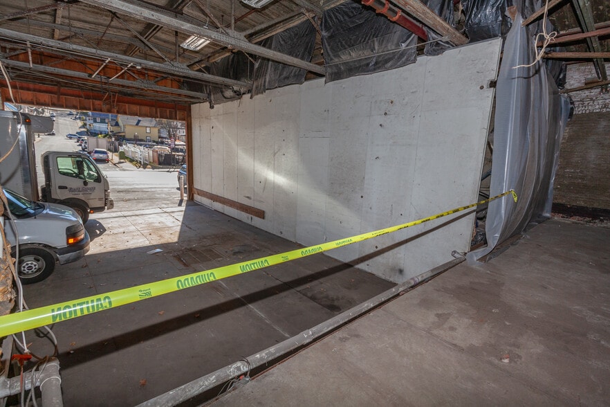 More Photos Of 1698 Main St, Peekskill Manufacturing For Lease