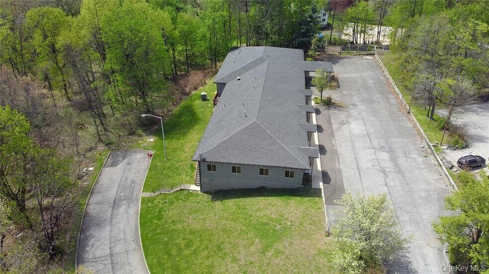 More Photos Of 4 Corwin Ct, Newburgh Medical For Sale