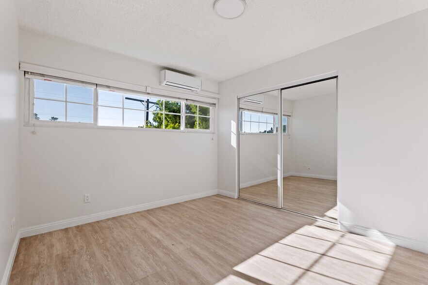 More Photos Of 4427 Camero Ave, Los Angeles Apartments For Sale