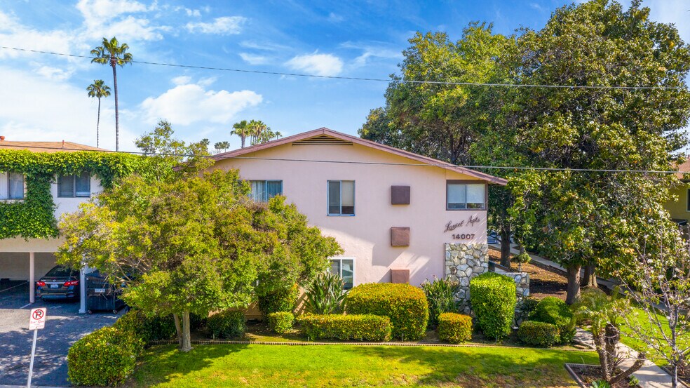 Primary Photo Of 14007 Moorpark St, Sherman Oaks Apartments For Sale