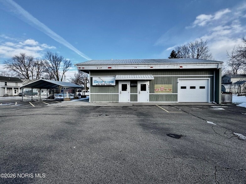 More Photos Of 301 S Defiance St, Stryker Auto Repair For Sale