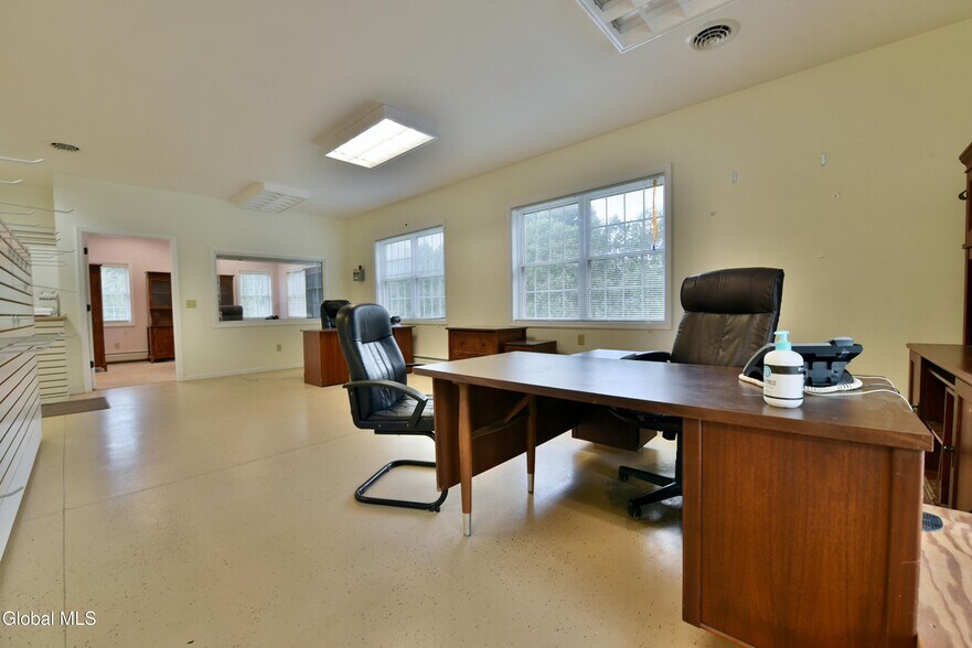 More Photos Of 410 Ridge Rd, Broadalbin Freestanding For Sale