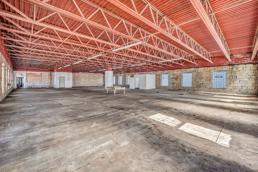 More Photos Of 112-130 Erie St S, Massillon Office For Sale