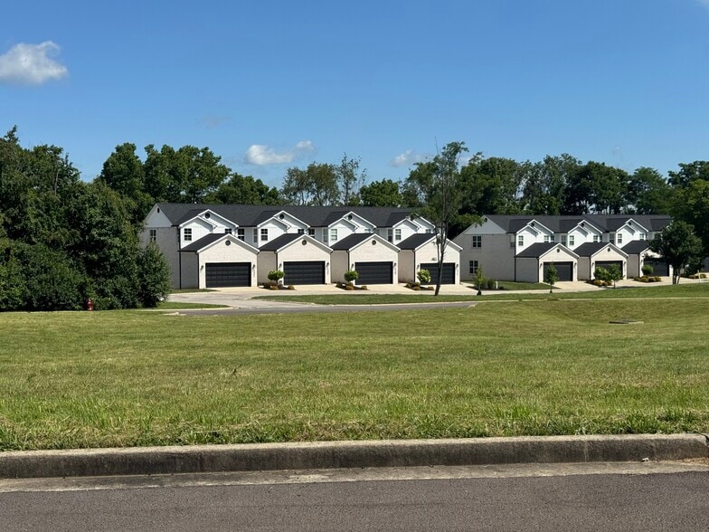 More Photos Of Sugartree Lane, Versailles Land For Sale