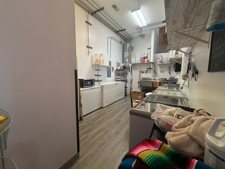 More Photos Of 323 N Main St, Chatham General Retail For Lease