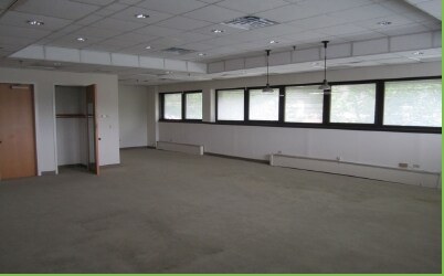 More Photos Of 2500 Halsey St, Bronx Office For Sale