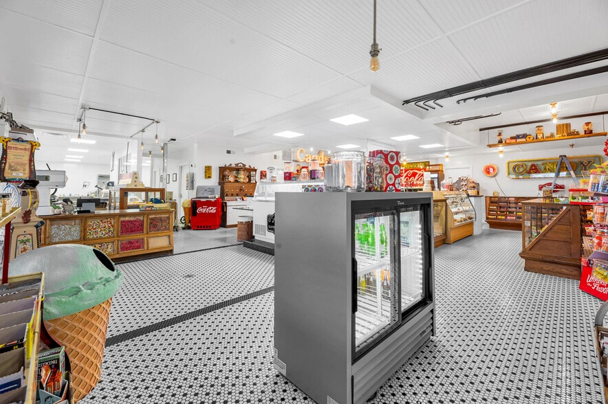 More Photos Of 702 W Dunlap Ave, Phoenix Office For Sale