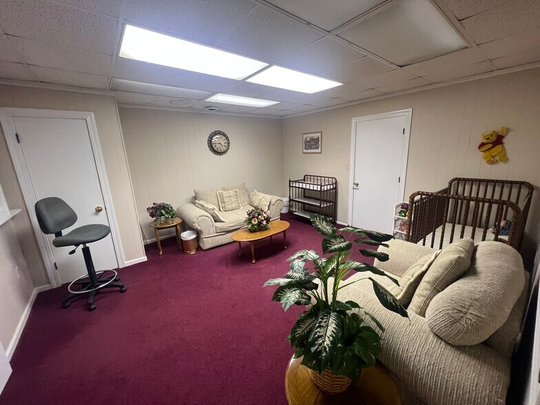 More Photos Of 2307 S Boston Rd, Danville Flex For Sale