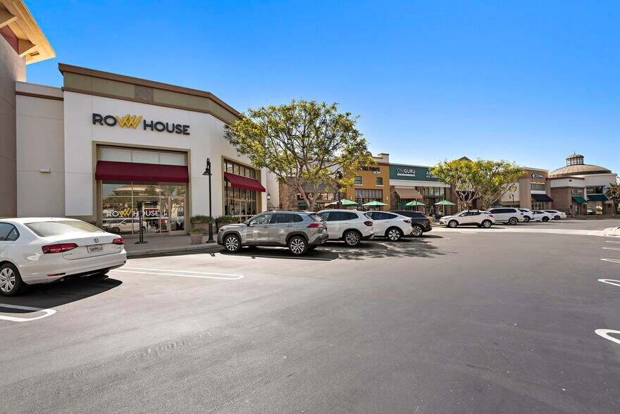 More Photos Of 25622 Crown Valley Pky, Ladera Ranch Unknown For Lease