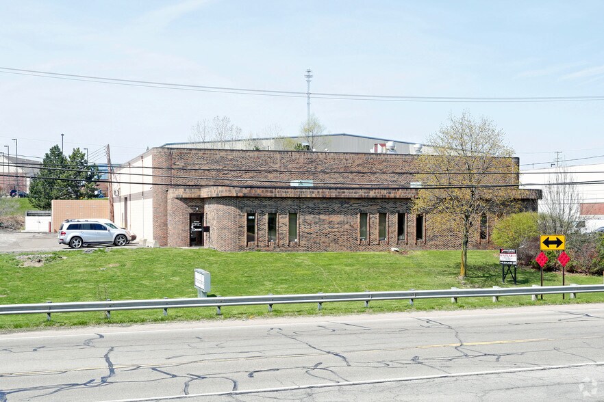 More Photos Of 25715-25737 Meadowbrook Rd, Novi Warehouse For Sale