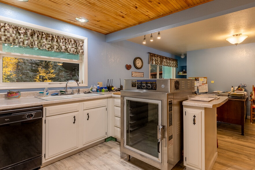 More Photos Of 27646 Highway 145, Dolores Trailer Camper Park For Sale