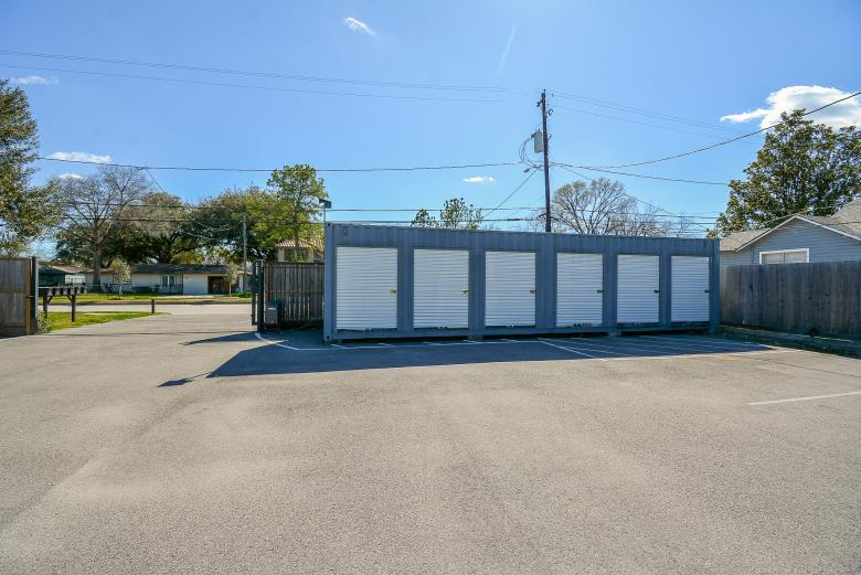 More Photos Of 25 Parker Rd, Houston Apartments For Sale