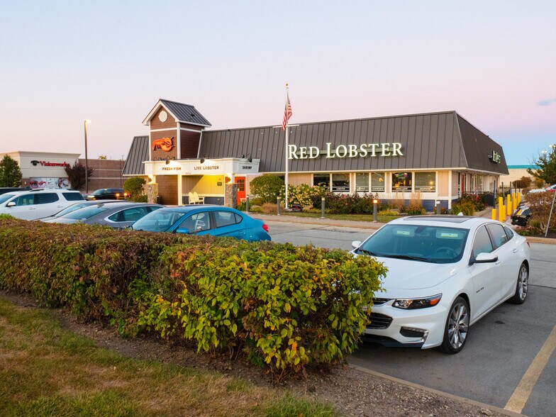 More Photos Of 1604 N State Route 50, Bourbonnais Restaurant For Sale