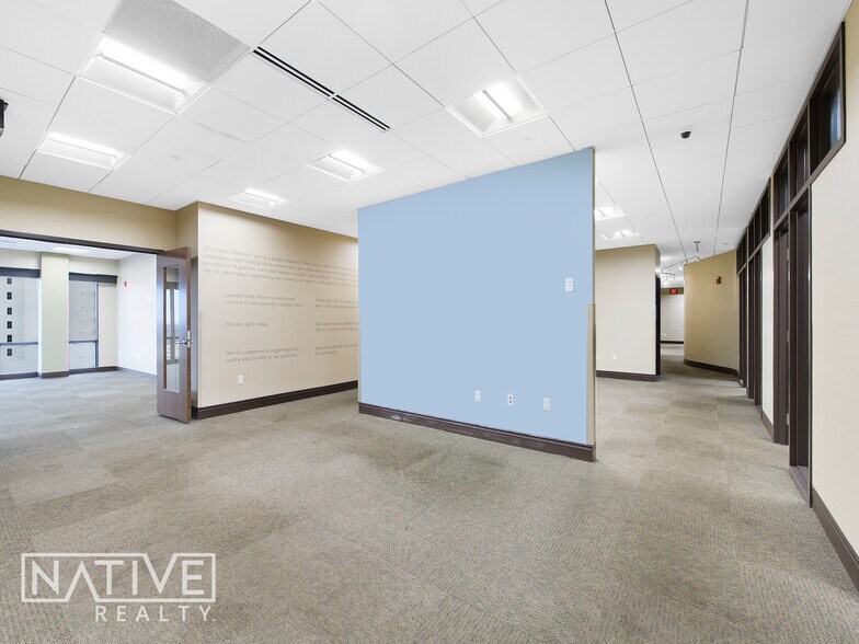 More Photos Of 1909 Tyler St, Hollywood Office For Lease