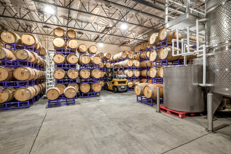 More Photos Of 9721 Kent St, Elk Grove Warehouse For Sale