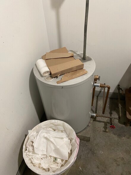 More Photos Of 24 Foundry Ave, Meredith Warehouse For Sale