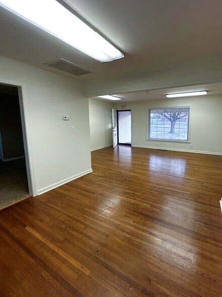 More Photos Of 3205 E 22nd St, Tulsa Medical For Lease